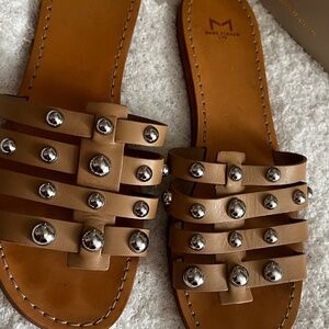 MARC FISHER LTD PAVA SLIDE SANDALS (NATURAL) SIZE 10